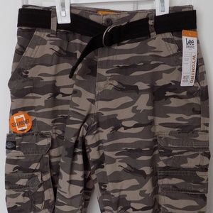 LEE Dungarees Wyoming belted Cargo SHORTS CAMO -18